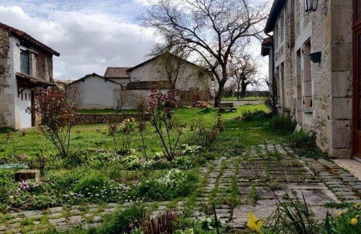 Ensemble de 2 maisons à vendre à Montalembert,  Deux-Sèvres — photo 3