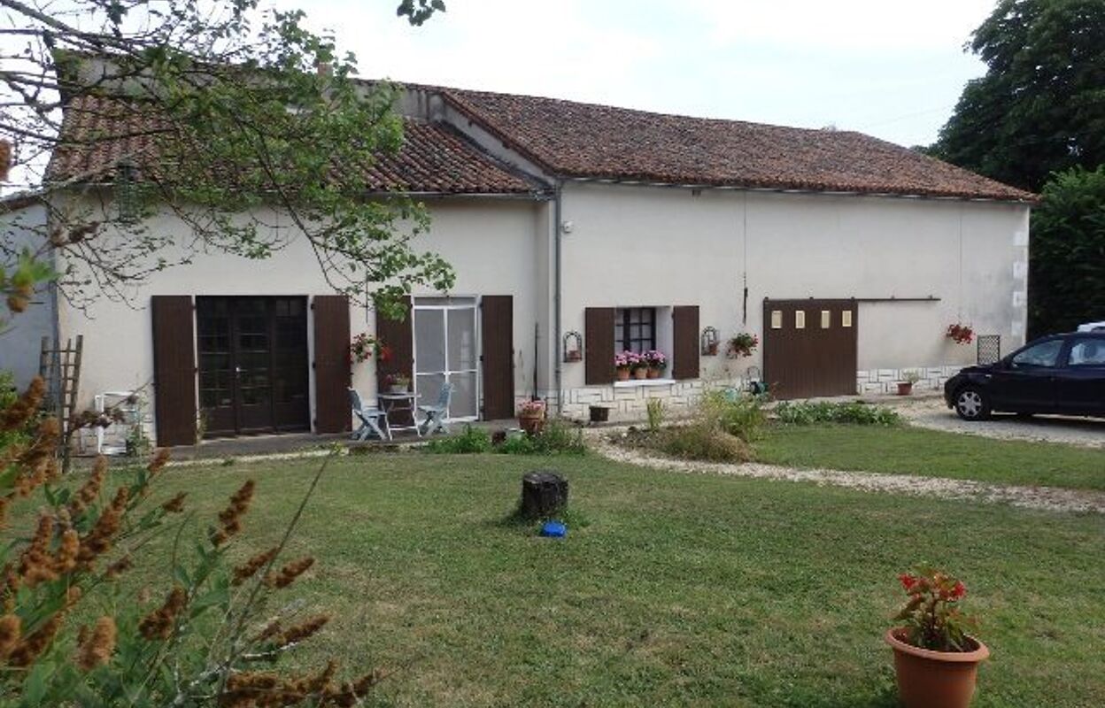 maison 9 pièces 202 m2 à Romagne (86700)