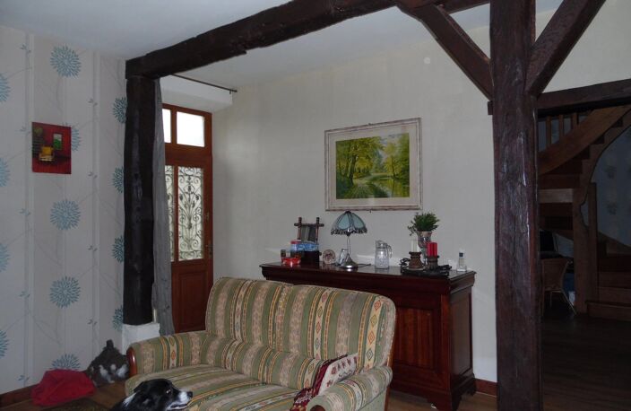 A vendre dans l'Allier, belle maison avec piscine et jardin. — photo 4