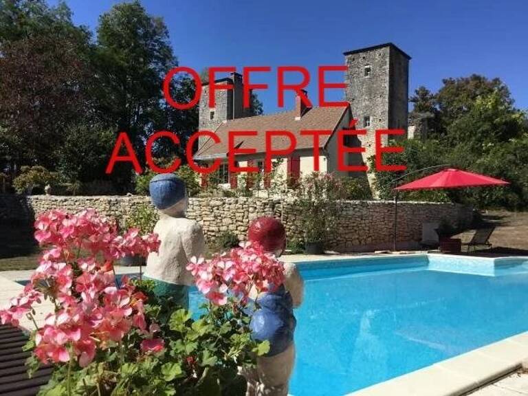 Ancien château avec gîte, piscine et tennis en Bourgogne — photo 1