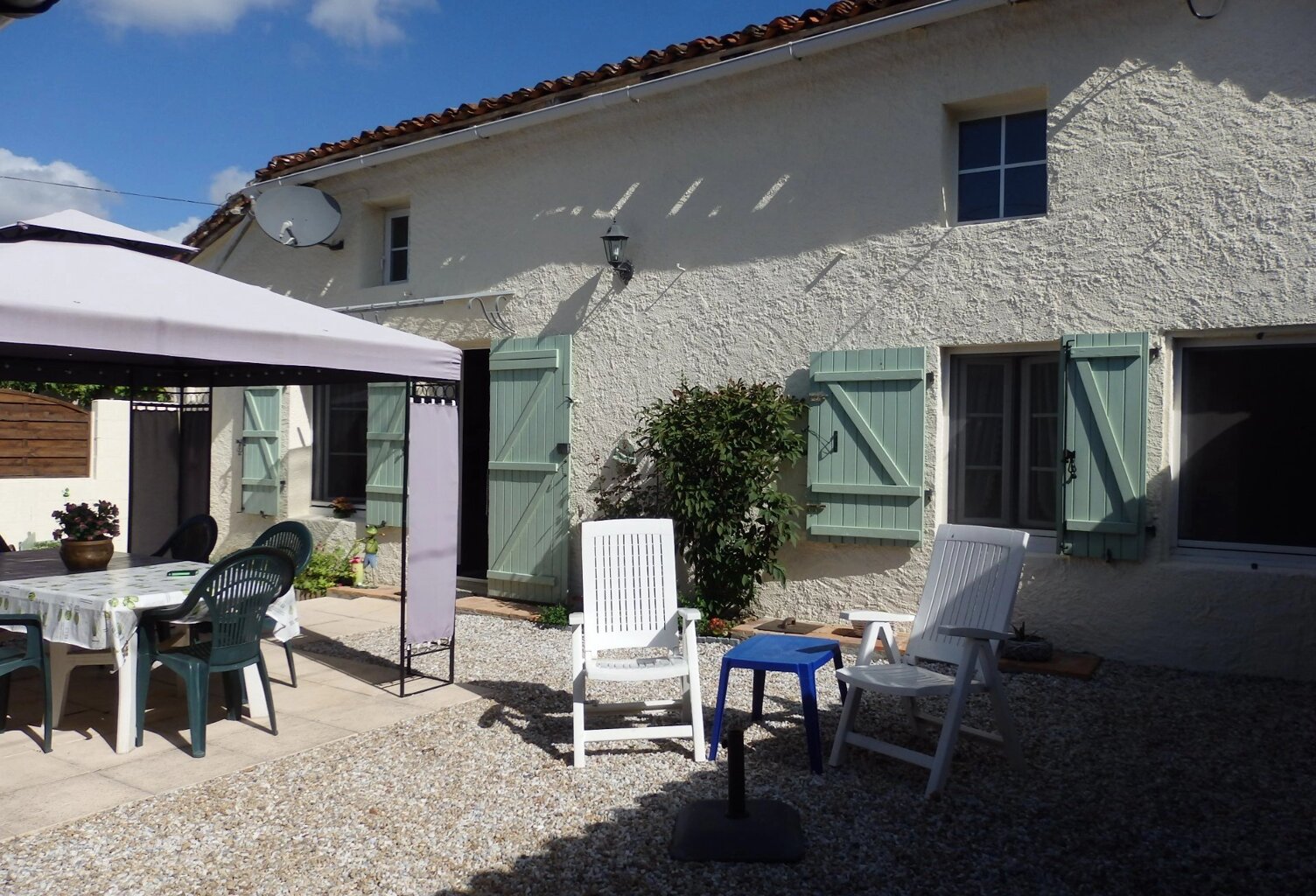 A vendre Maison avec jardin et garage à Millac - Vienne — photo 1