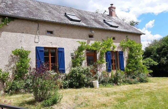 Coquette maison rénovée à vendre dans la Nièvre, Bourgogne — photo 2