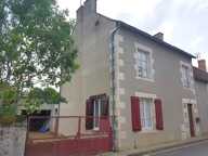 Proche Montmorillon, Vienne 86 maison de village avec jardin — photo 2