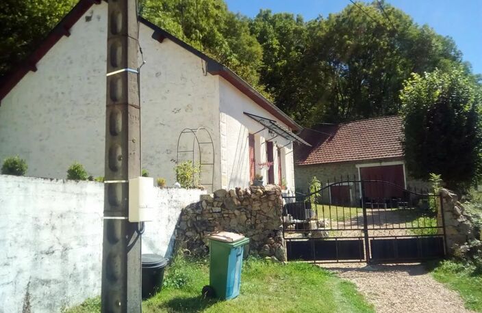Maison en pierres avec grange à vendre près d'Arleuf, Morvan — photo 2