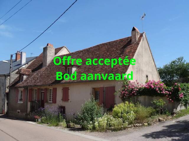 Maison rénovée avec chambres d'hôtes et gîte dans le Morvan — photo du bien