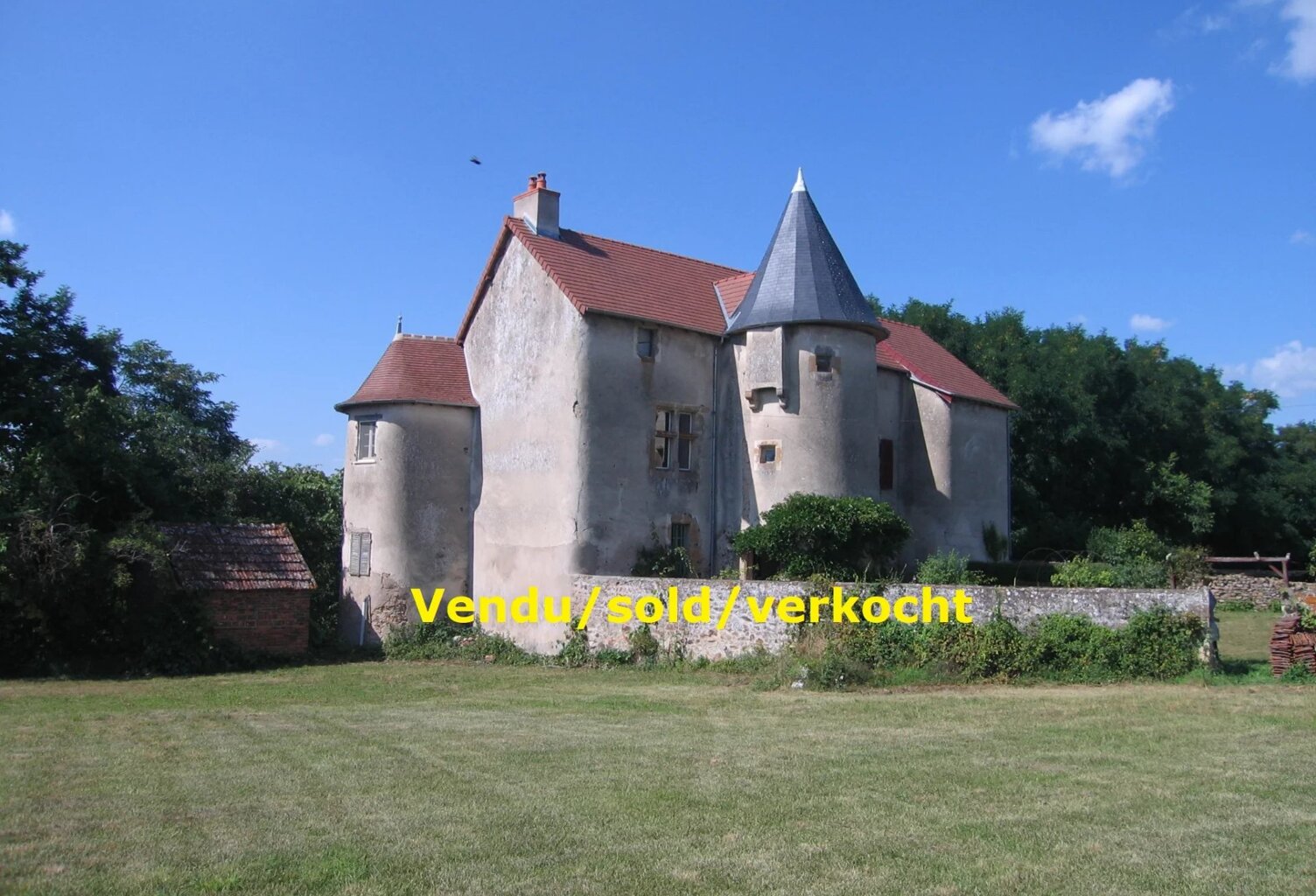 Château du 12e siècle VENDU — photo 1
