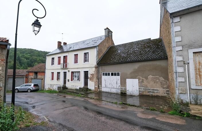 Grande maison de village à rénover à vendre dans le Morvan — photo 2