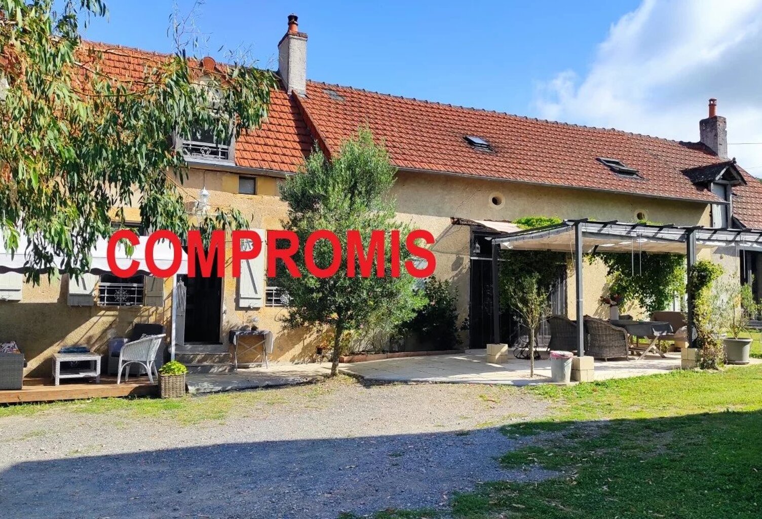 A vendre longère spacieuse avec grande grange en Bourgogne — photo 1