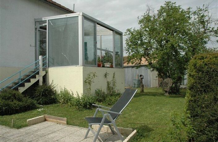 Maison avec jardin et sous-sol à vendre au Vigeant, Vienne — photo 2