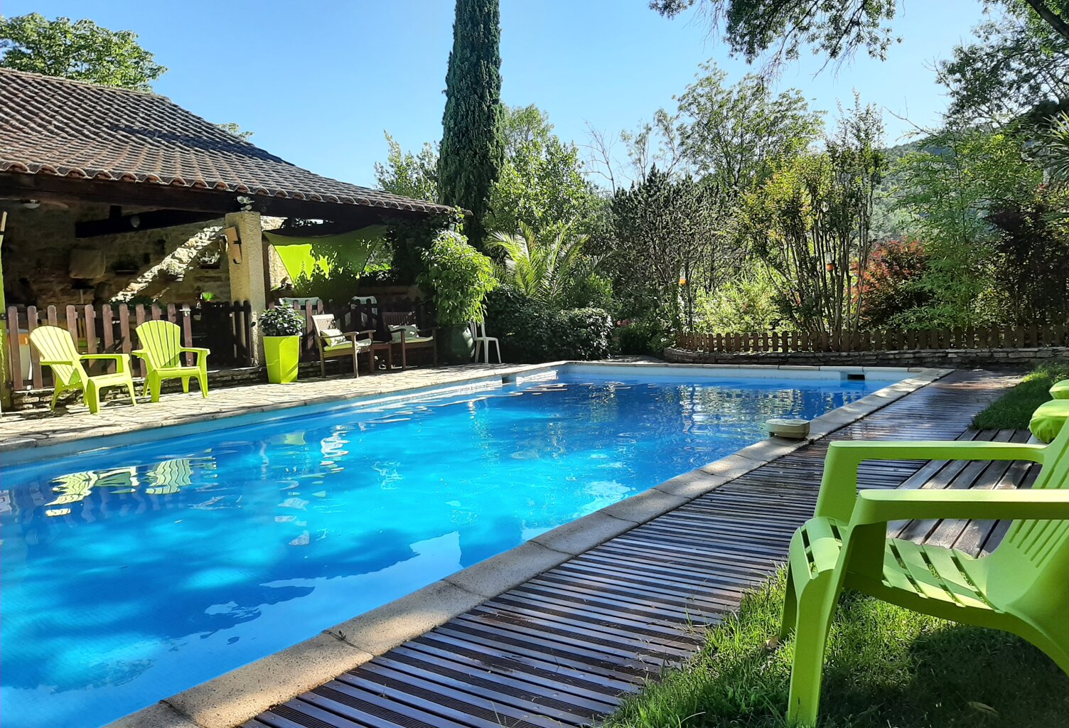 Magnifique maison 5 pièces dans un écrin de verdure — photo 1