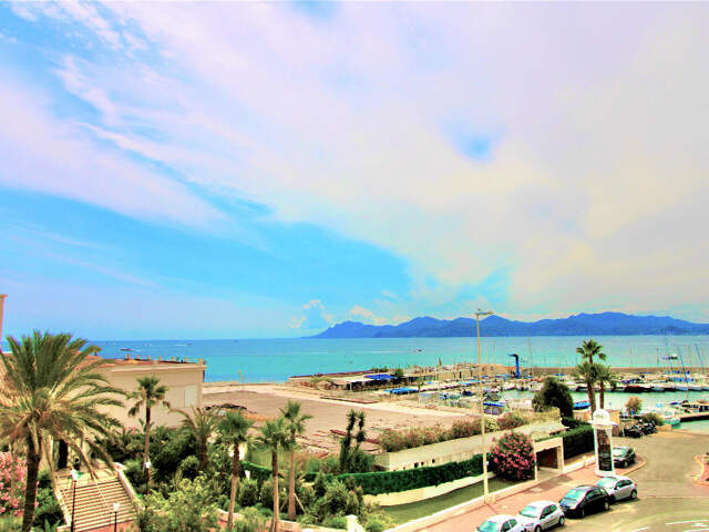 CANNES PALM BEACH  - EXCEPTIONNELLE VUE MER  - T2 60 M2 — photo du bien