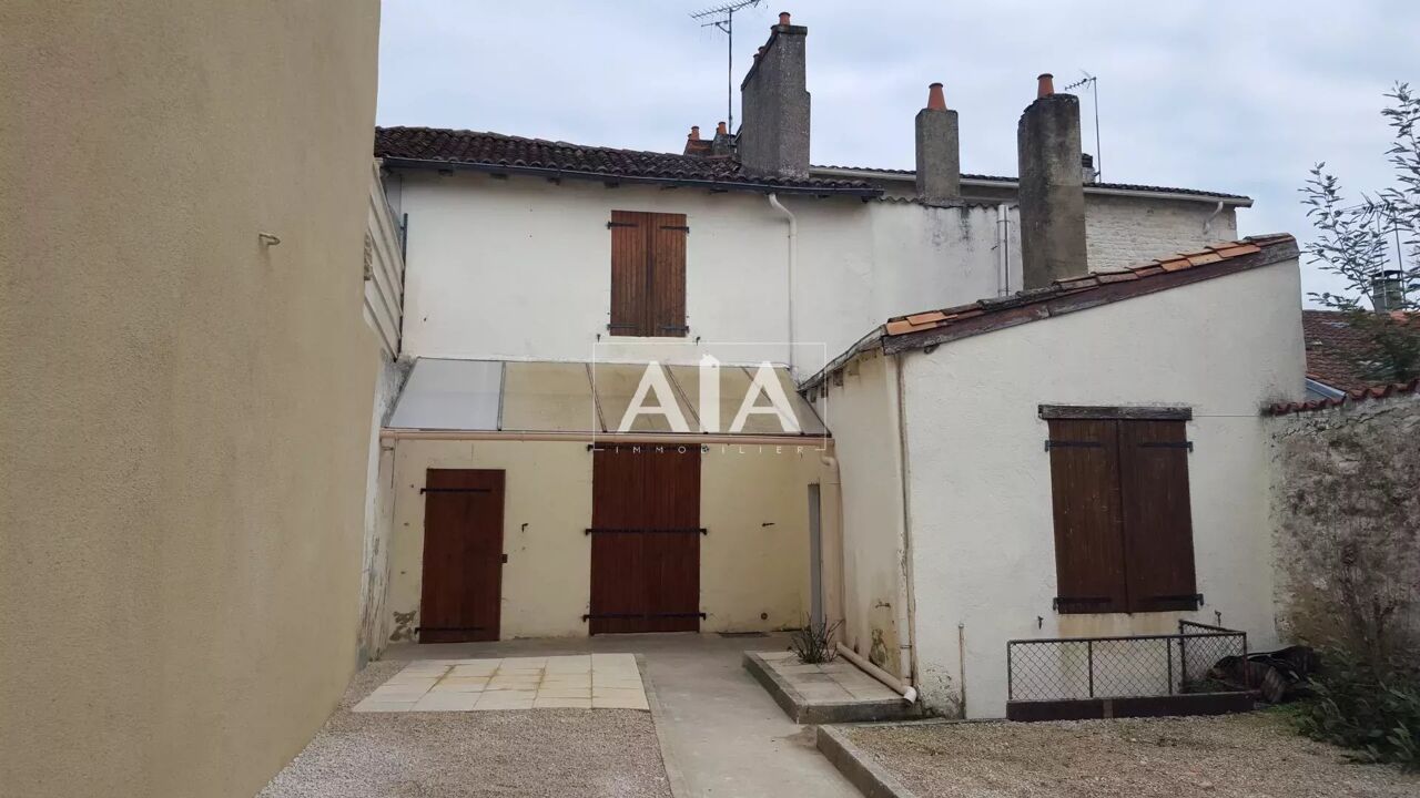 maison 6 pièces 106 m2 à vendre à Ruffec (16700)