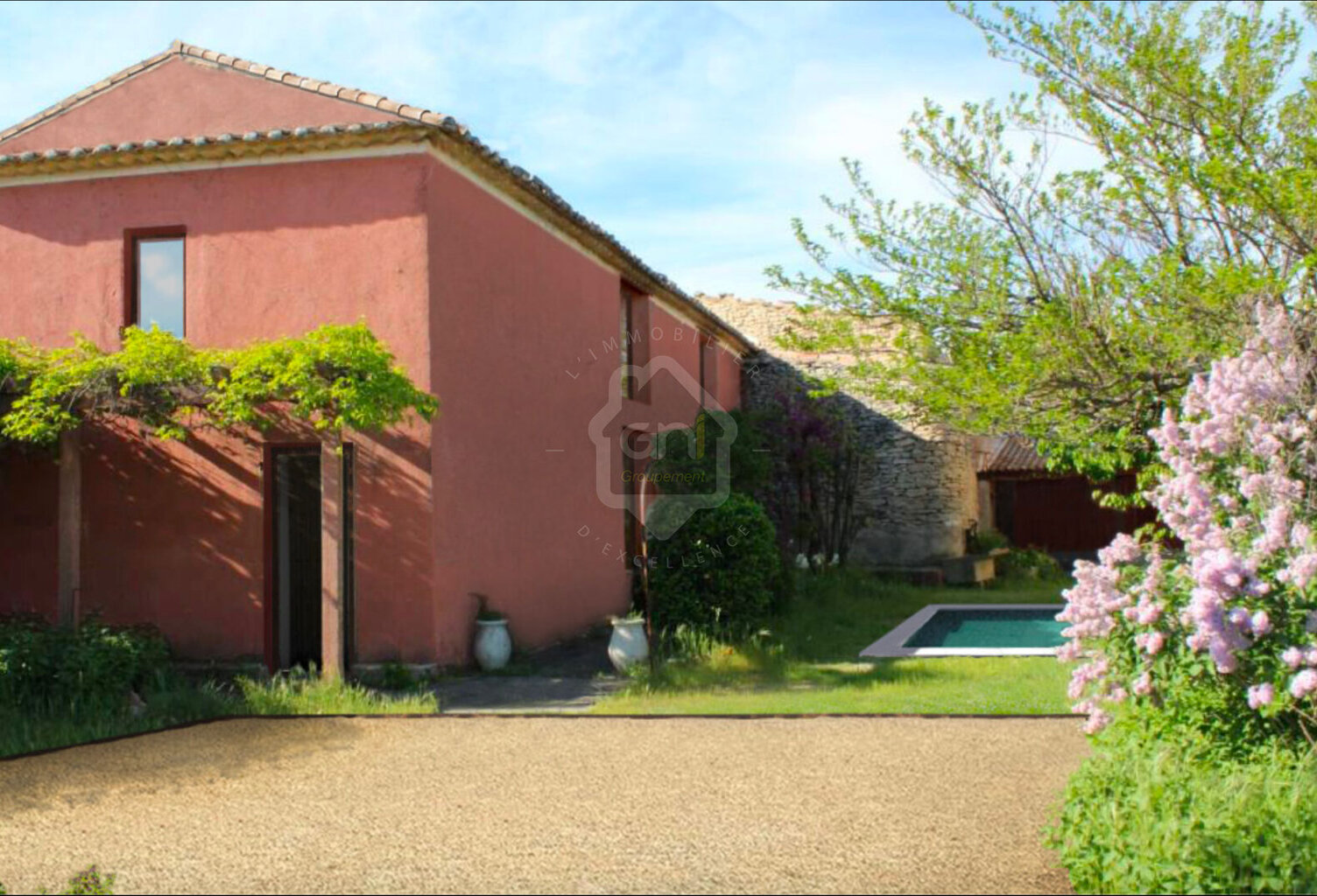 Gordes mas de 200 m2 terrain 787 m2 piscine — photo 1