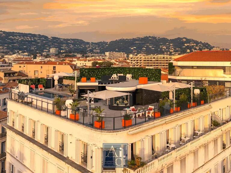 Cannes Croisette. Exceptionnel Penthouse de 240m² — photo 1