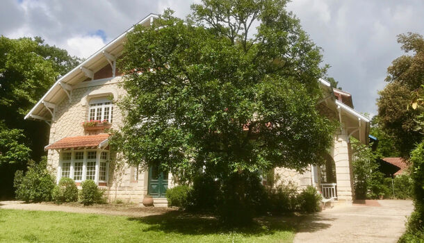 Villa / Maison 11 pièces  à vendre Royan 17200