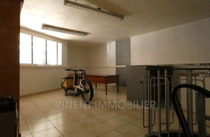 professionnel local professionnel — photo 3