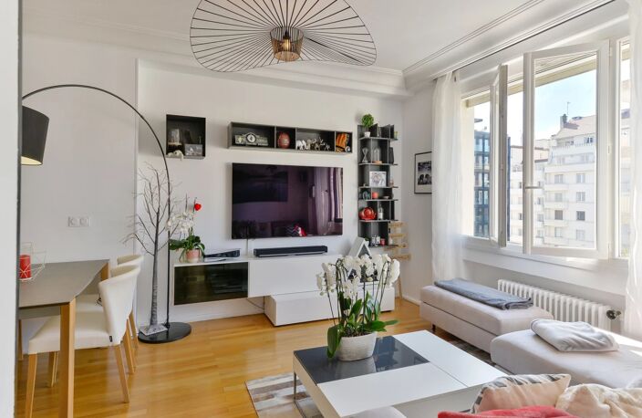 Lyon 6 - Tête d'Or - Appartement 74,76 m² - 2 Chambres — photo 2