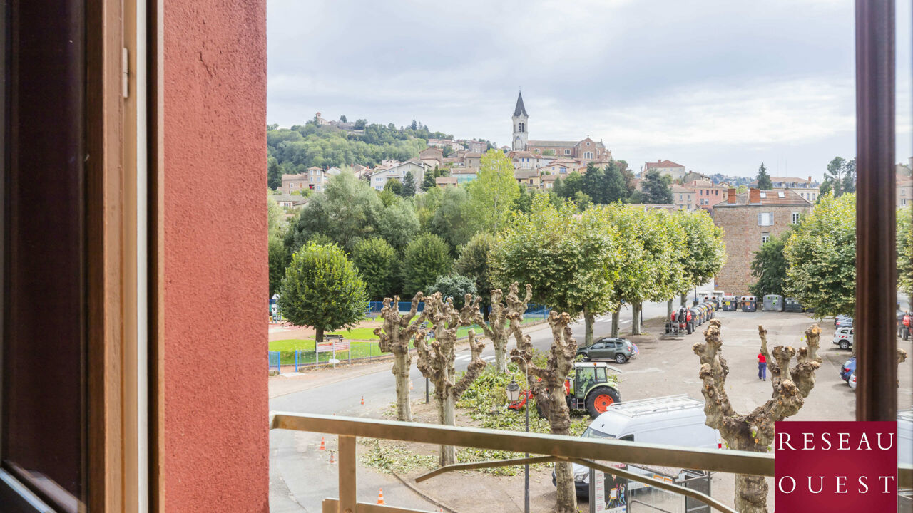 divers  pièces 2000 m2 à vendre à Roanne (42300)