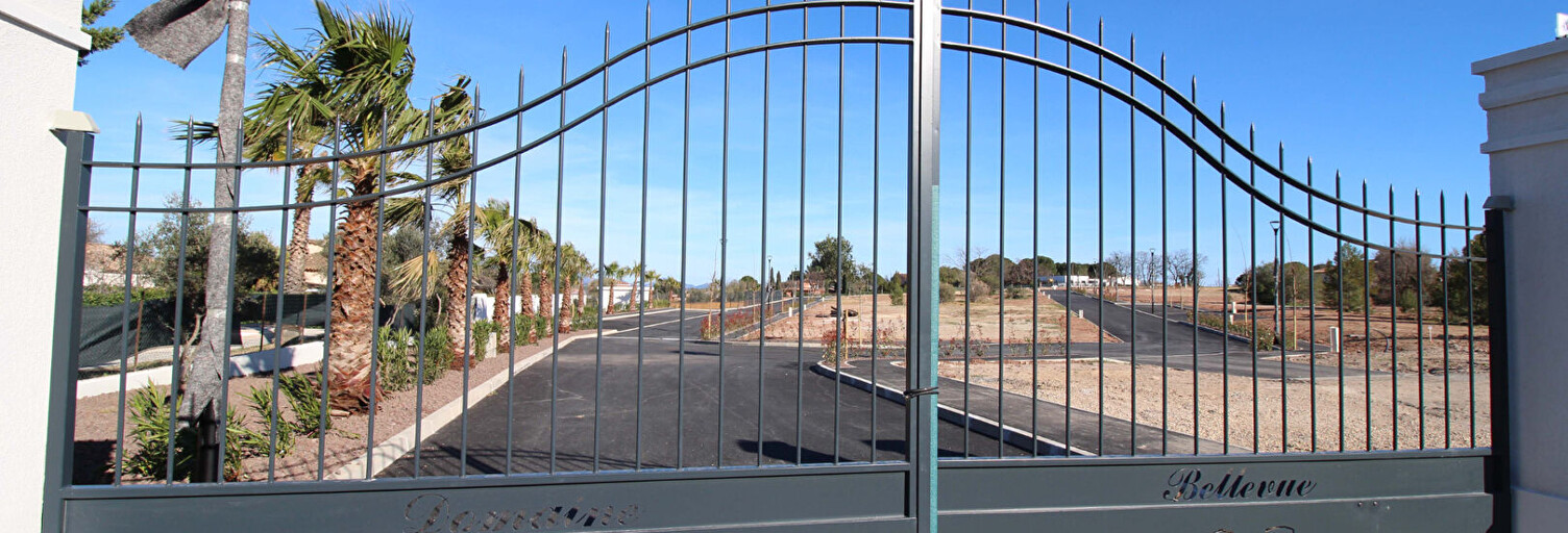 Terrain  996 m² à vendre à Roquebrune-sur-Argens (83520)