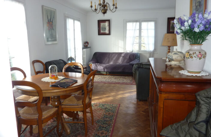 Maison en vente avec 3 chambres à Montmorillon — photo 2