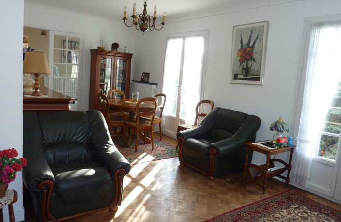 Maison en vente avec 3 chambres à Montmorillon — photo 3