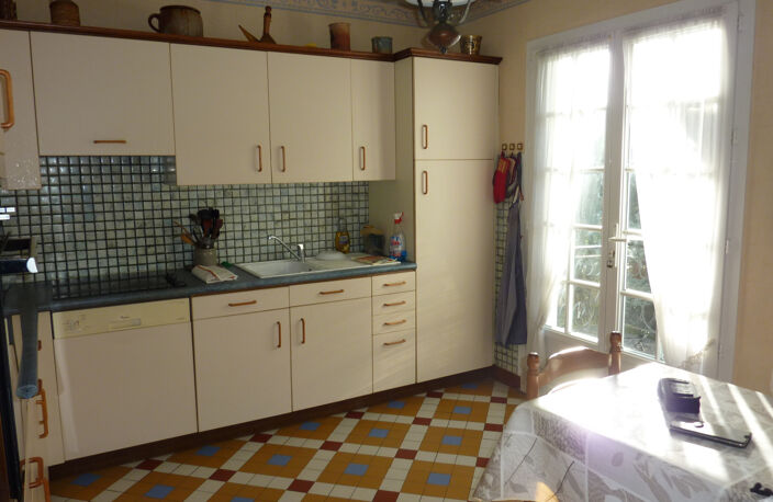 Maison en vente avec 3 chambres à Montmorillon — photo 4