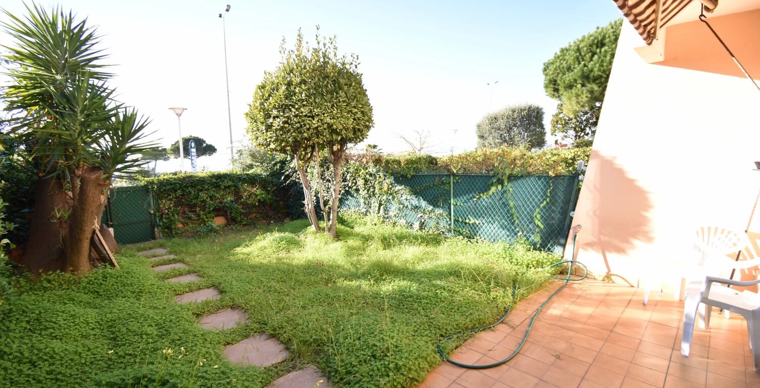Rez-de-jardin en front de mer — photo 1