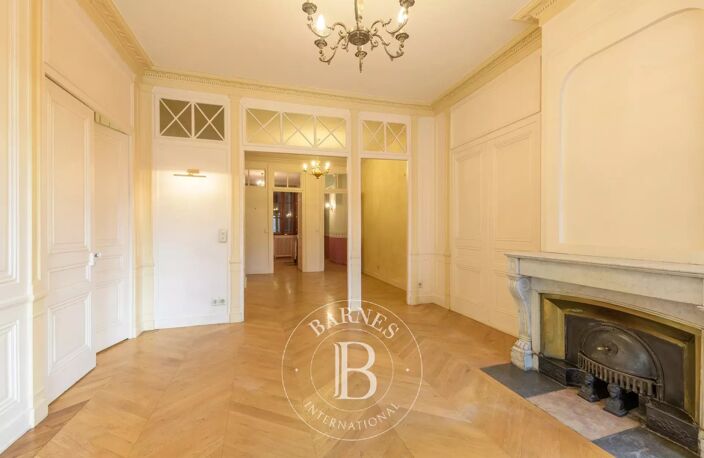 Lyon 1 - Appartement de 105,75 m²  - Cave - 2 chambres — photo 4