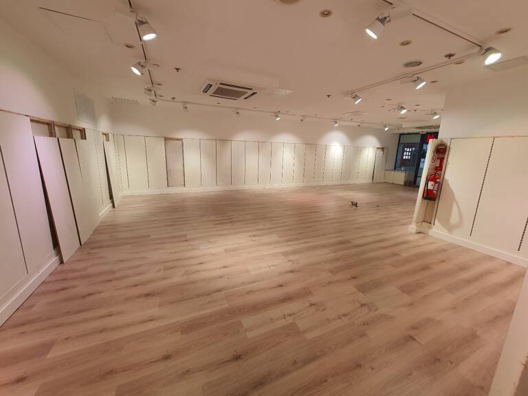 Local commercial — photo 1