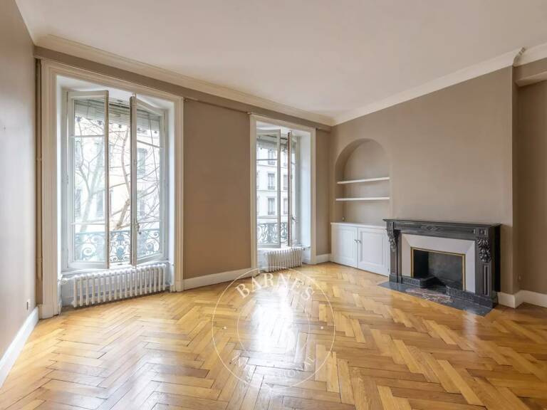 Lyon 6 - Bouvelard des Belges - Appartement de 106 m² - 2 chambres - 1 cave — photo 1
