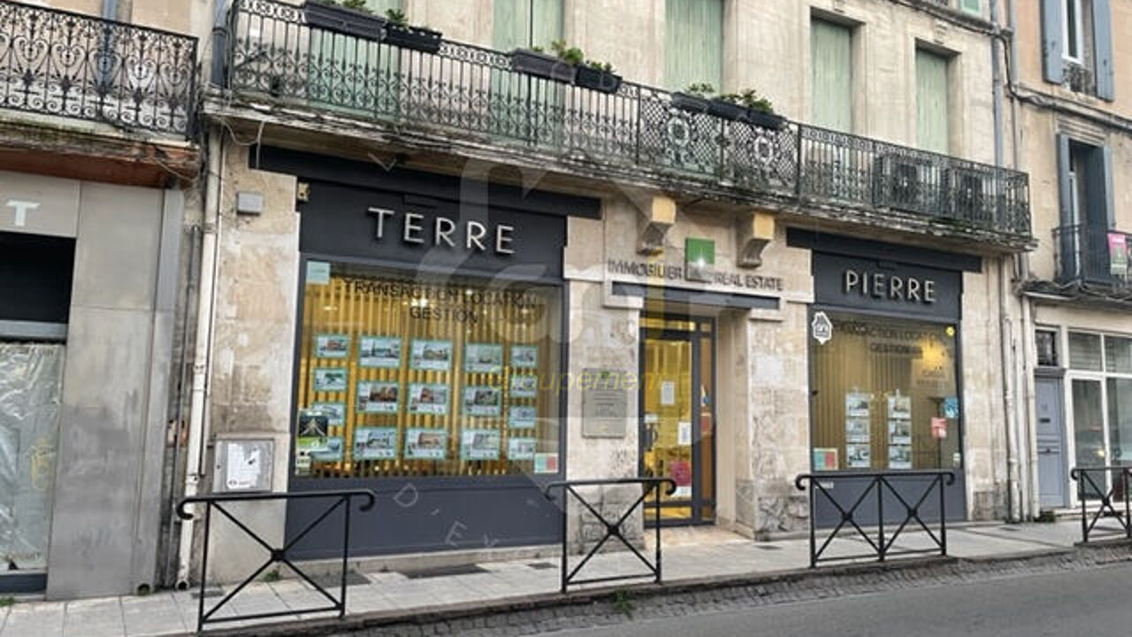 commerce  pièces 156 m2 à vendre à Arles (13200)