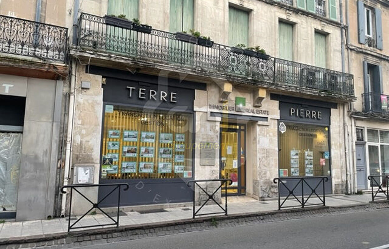 commerce  pièces 156 m2 à vendre à Arles (13200)