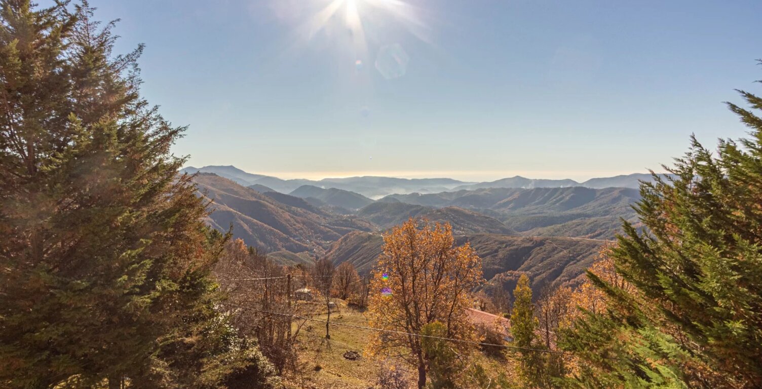 A VENDRE BEAU 4P DANS L’ARRIÈRE PAYS AVEC TERRAIN — photo 1