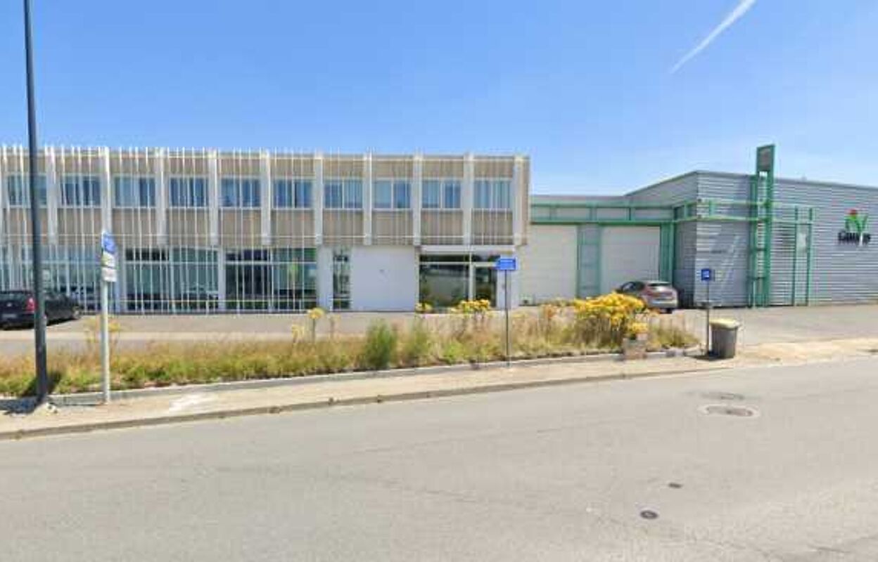 local industriel  pièces 2300 m2 à vendre à Gouesnou (29850)