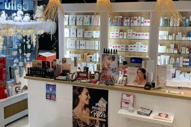 Commerce 8 pièces 157300 €