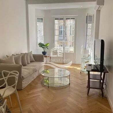 Appartement 3 pièces 1900 €