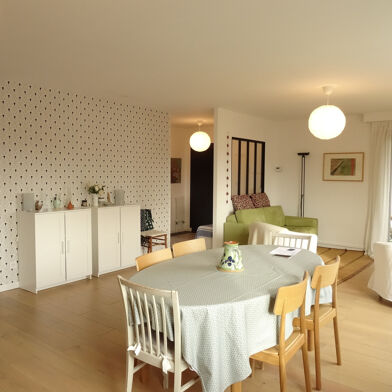 Appartement 4 pièces 242000 €