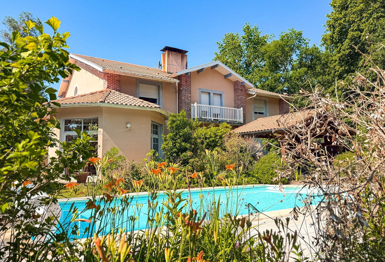  Villa de caractère avec piscine sans vis-à-vis — photo 1