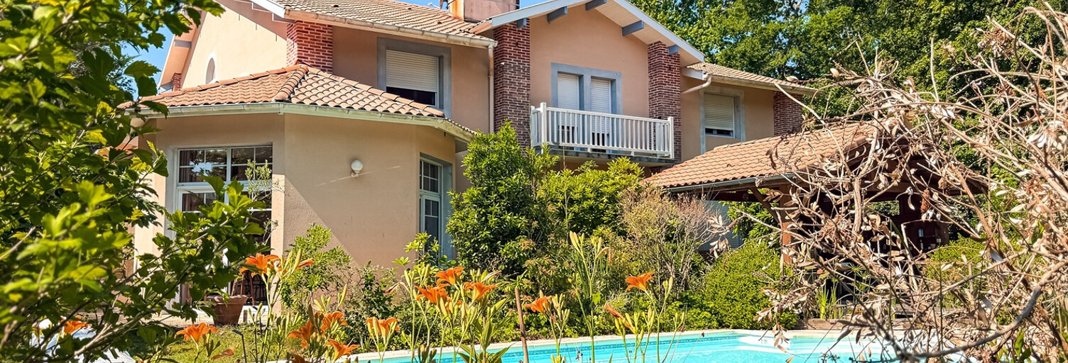 Maison 8 Pièces 350 m² à vendre à Mézos (40170)