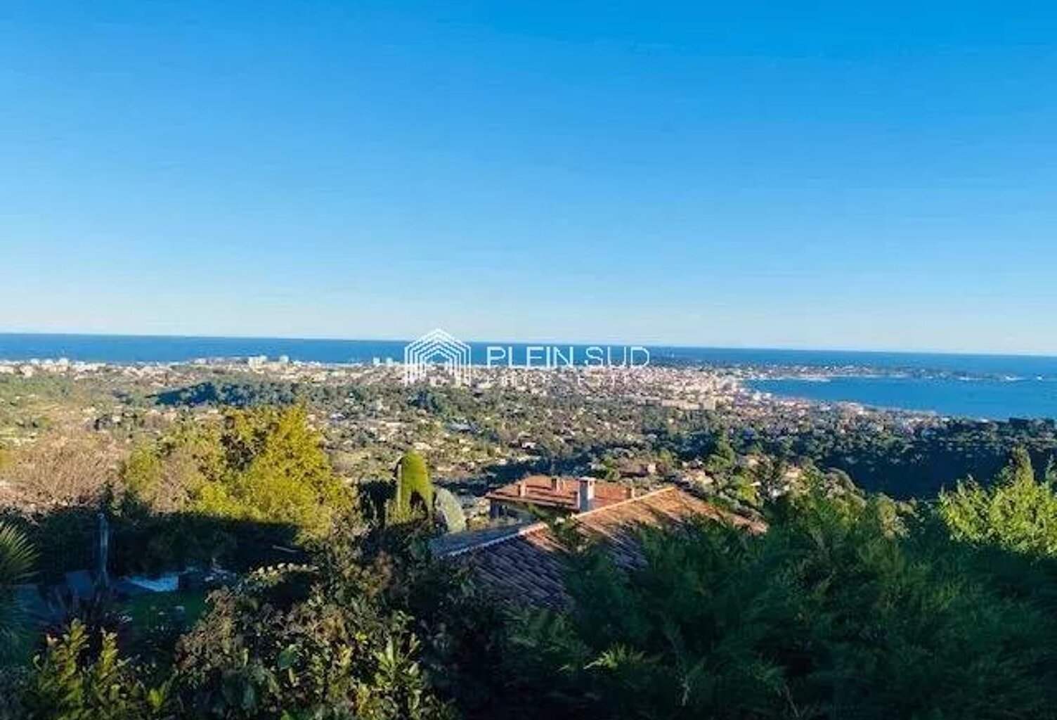 Hauteurs de Golf-juan,  vue mer panoramique  féérique. — photo 1