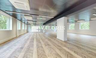 Bureau  3128 m² à louer à Villeurbanne (69100)