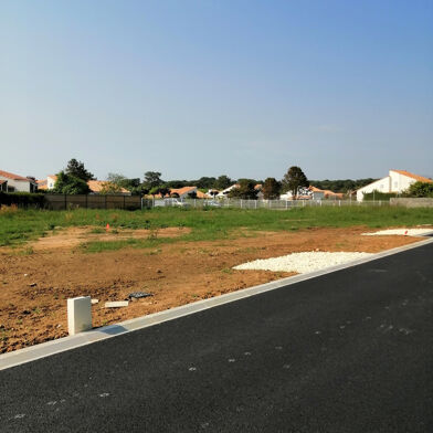 Terrain 624 m²