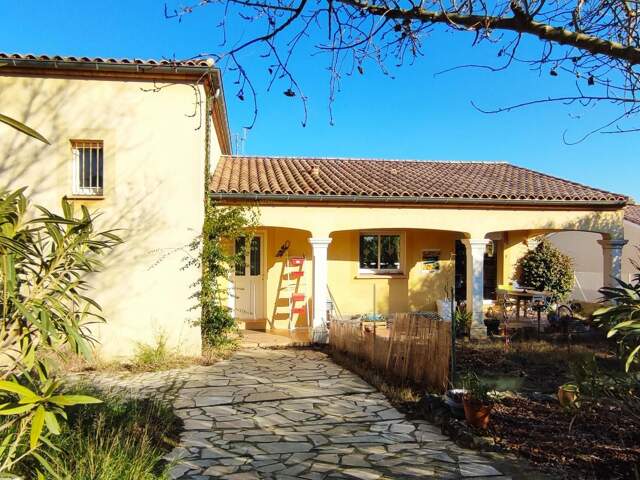 Villa 6 pièces 5 chambres 150 m² — photo du bien