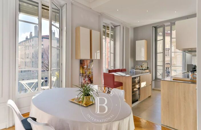 Lyon 2ème - Bellecour/Ainay - Appartement bourgeois 204,01 m² - Balcon - 4 chambres — photo 3