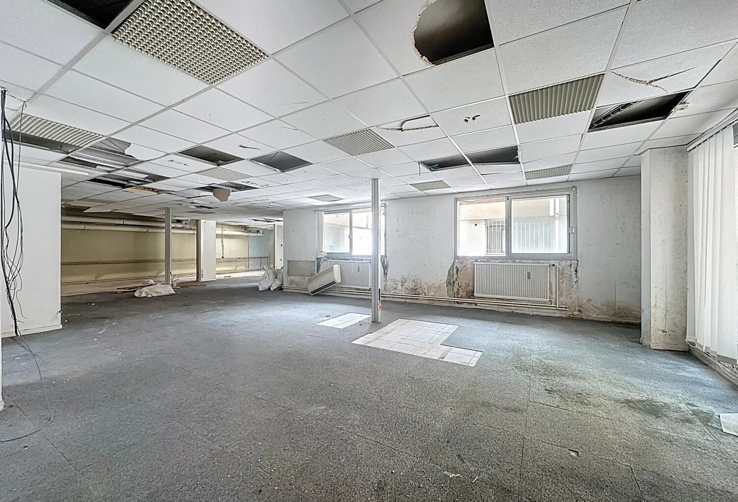 LOCAUX / BUREAUX. NICE VERNIER — photo 1