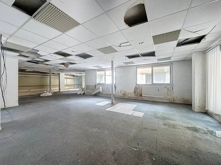 LOCAUX / BUREAUX. NICE VERNIER — photo 1