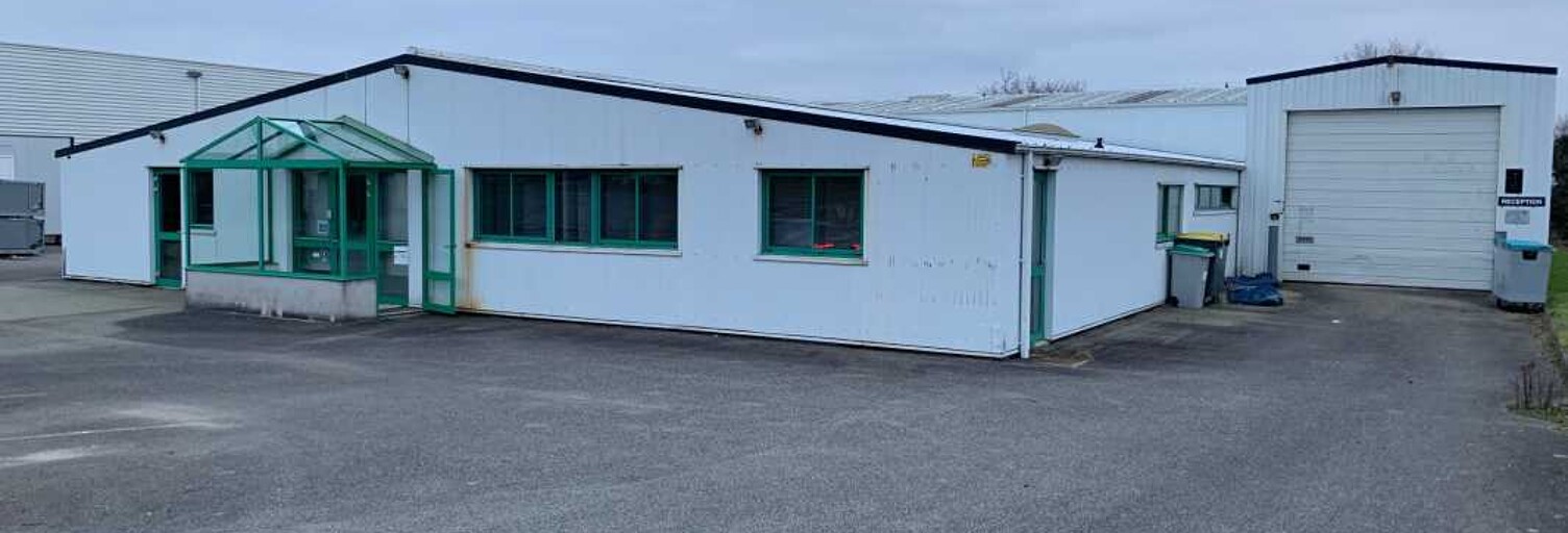 Local industriel  1180 m² à louer à Saint-Évarzec (29170)