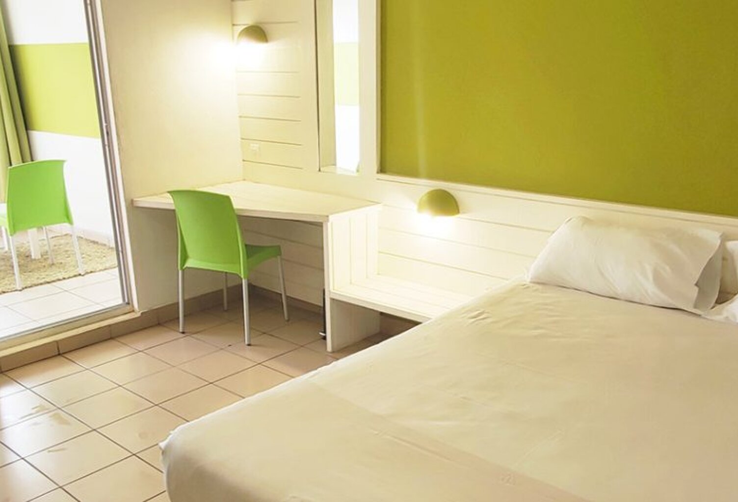 Hotel les Aigrettes - Chambres à la semaine — photo 1