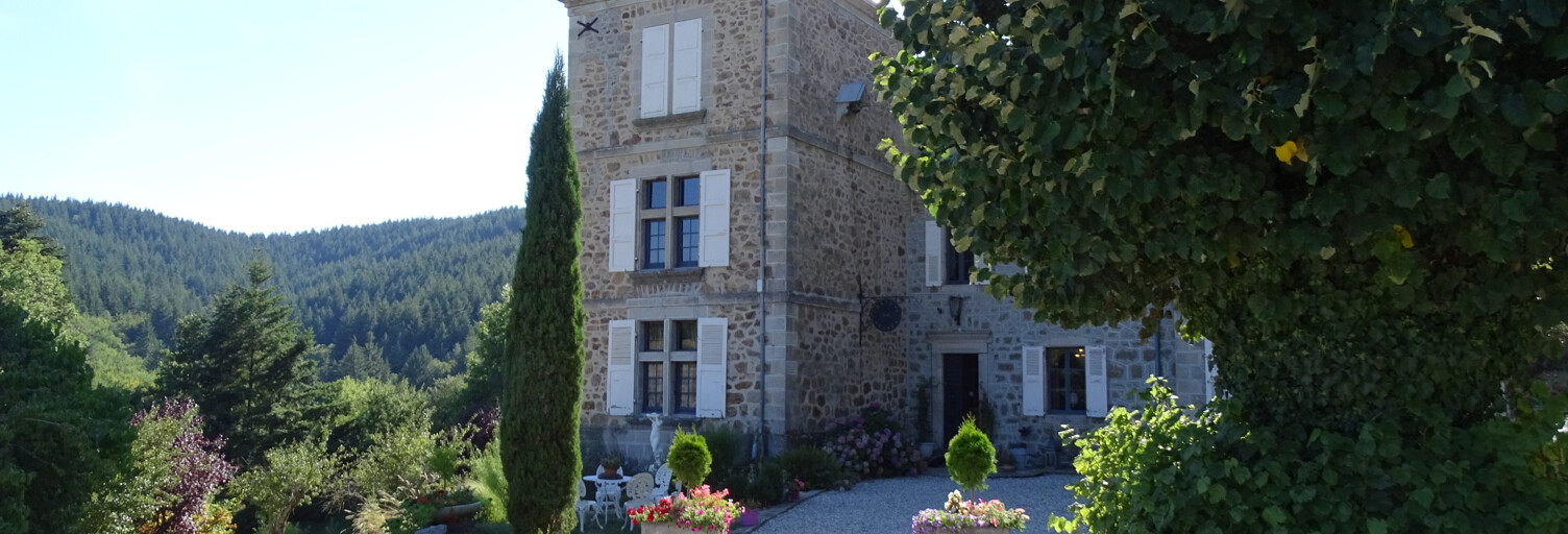 Maison 27 Pièces 780 m² à vendre à Saint-Agrève (07320)