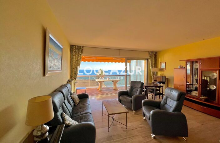 VENTE APPARTEMENT FRONT DE MER - 1 CHAMBRE - PARKING — photo 3